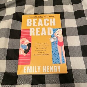Beach Read by Emily Henry
